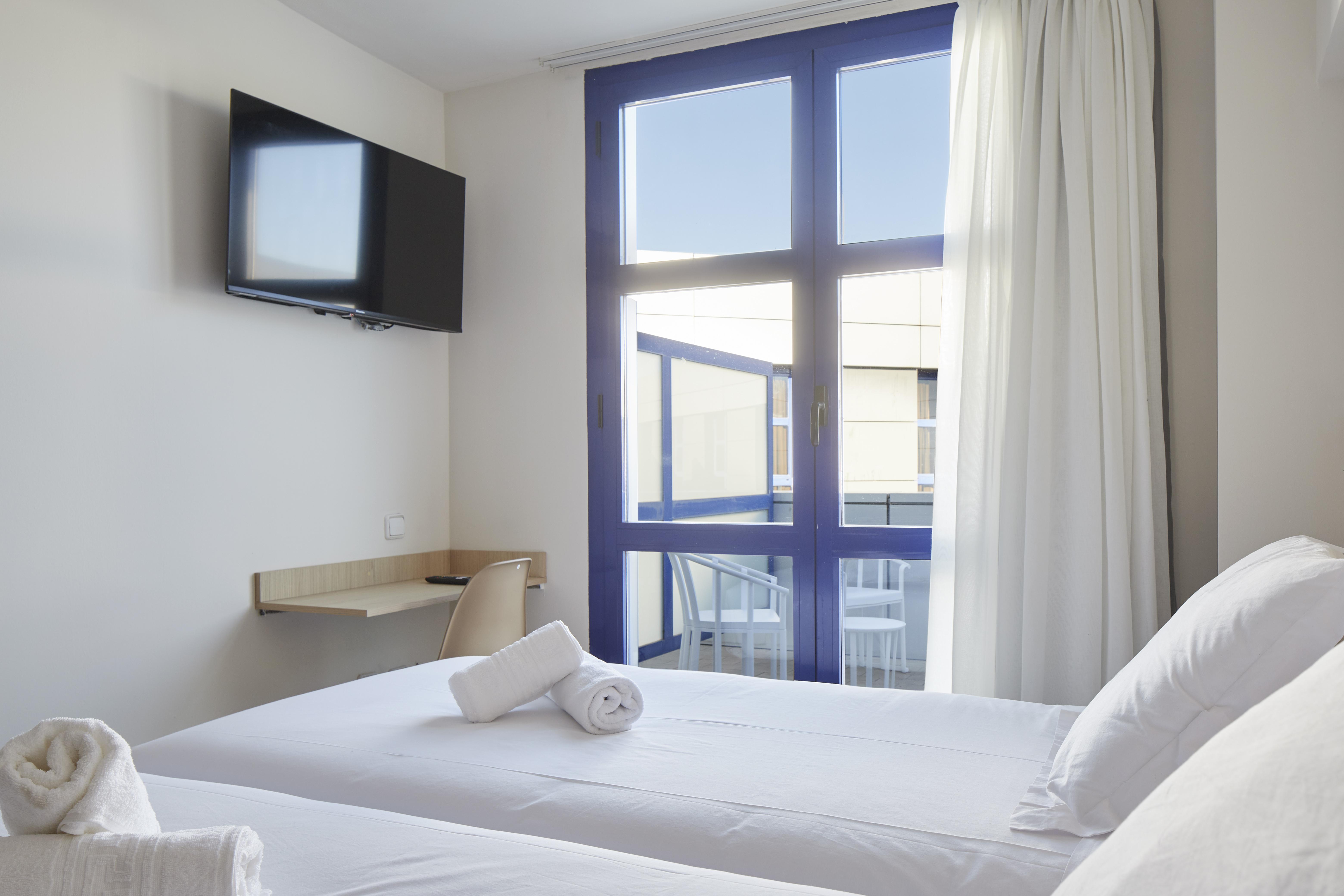 Iraipe Logrono Hotel エクステリア 写真