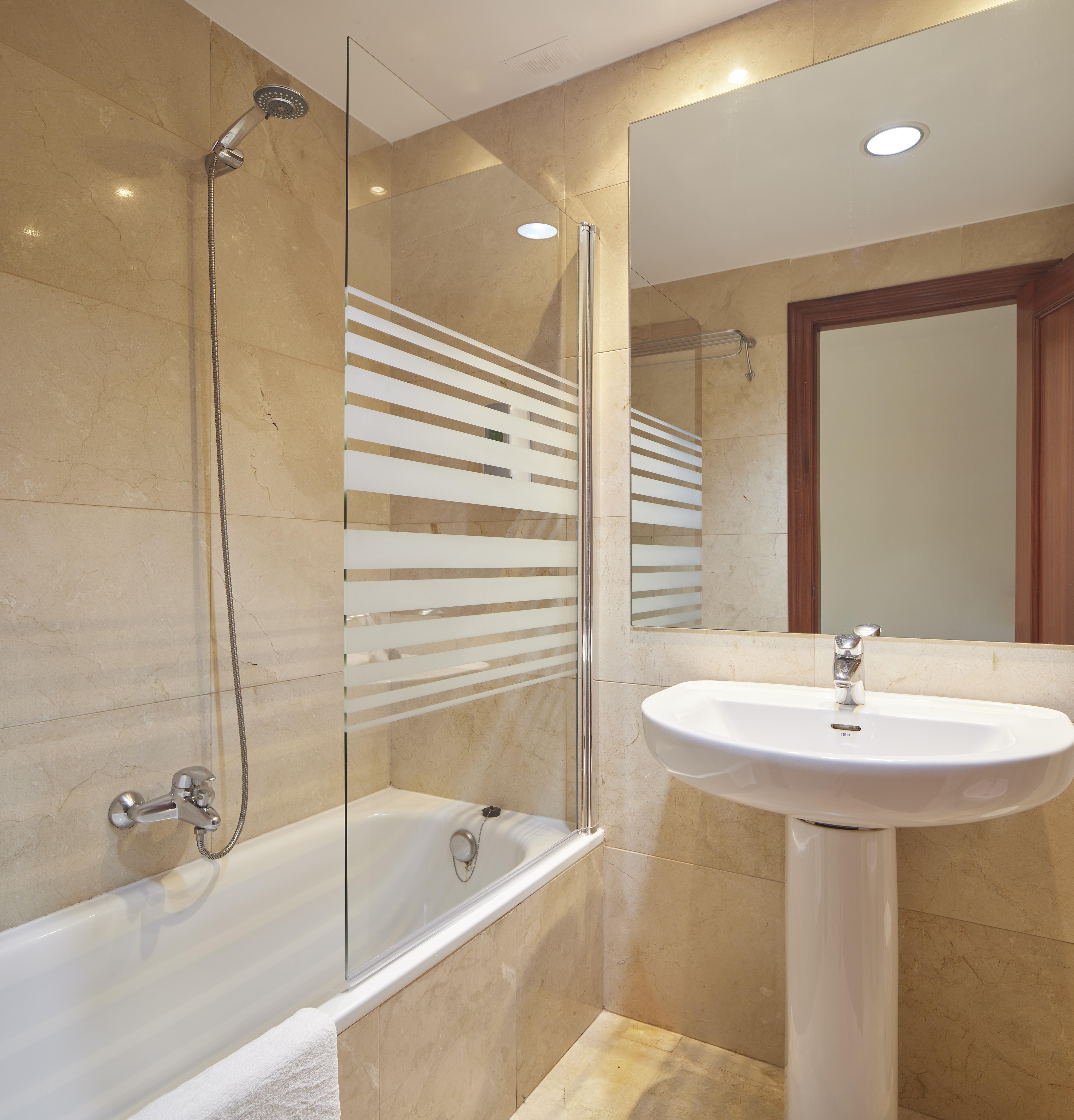 Iraipe Logrono Hotel エクステリア 写真