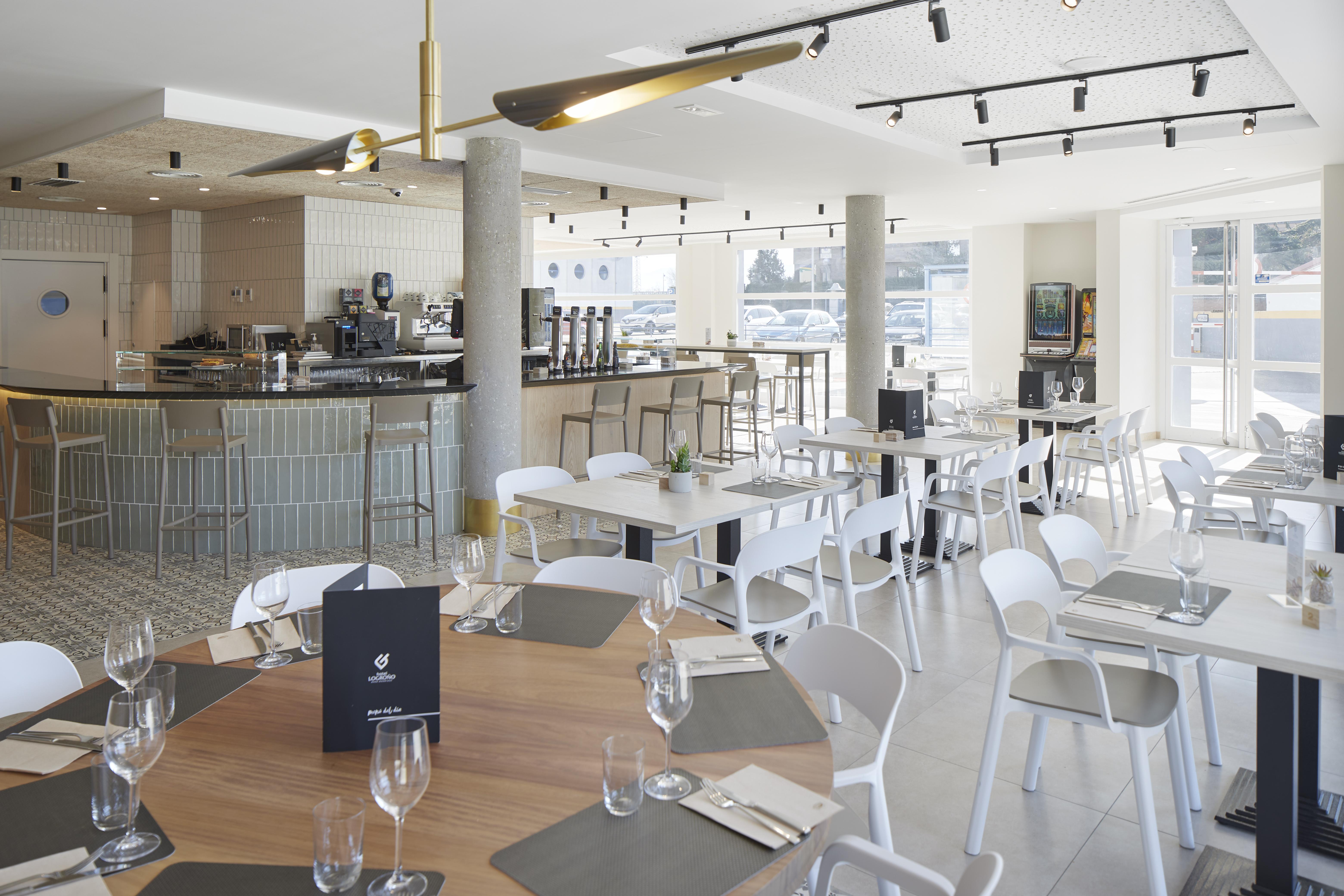 Iraipe Logrono Hotel エクステリア 写真
