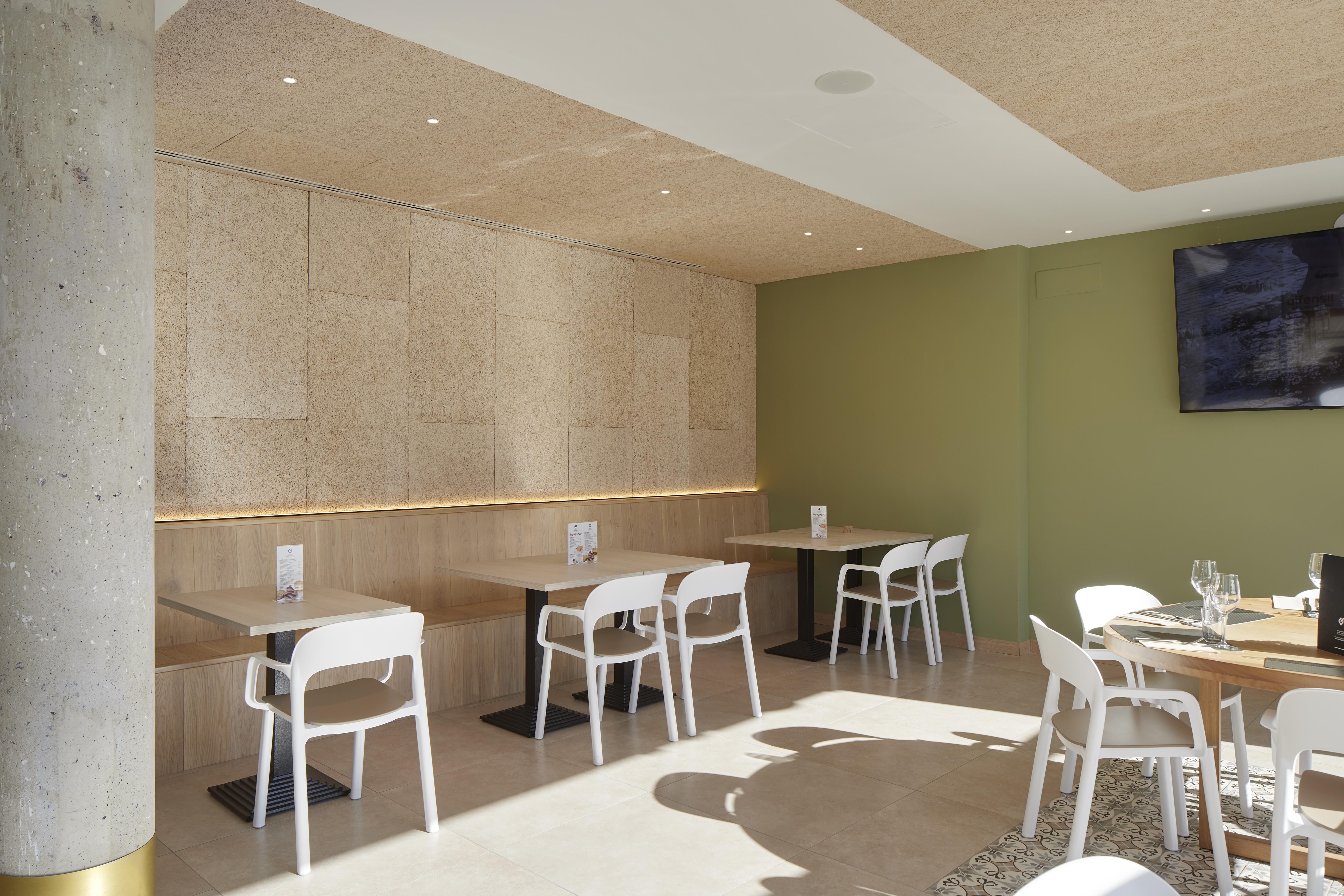 Iraipe Logrono Hotel エクステリア 写真