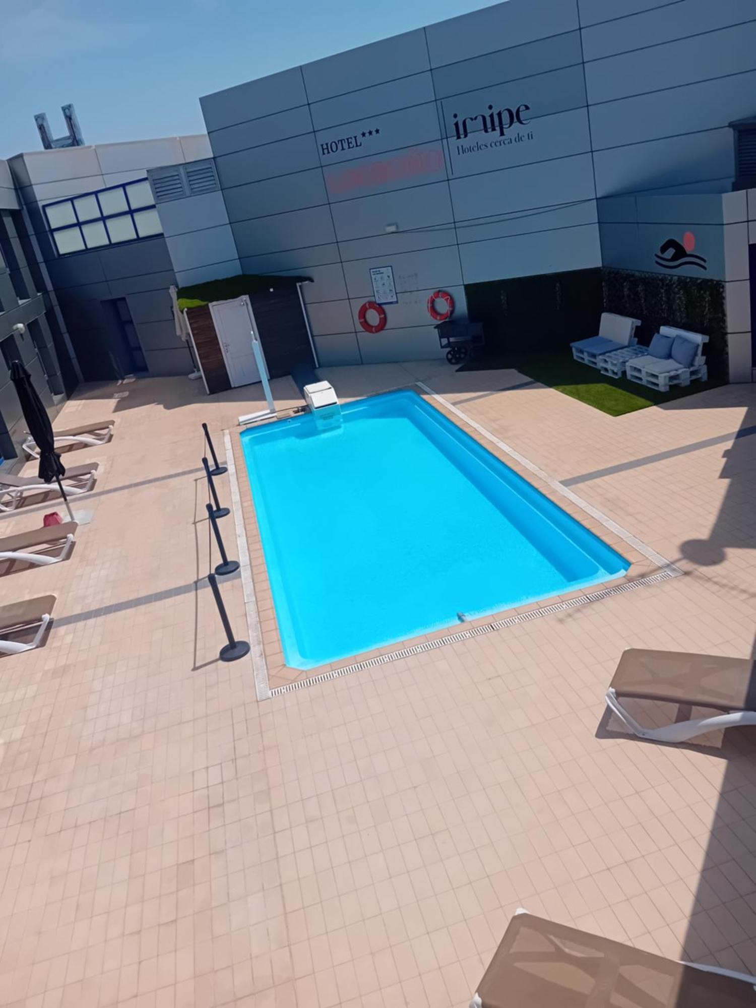 Iraipe Logrono Hotel エクステリア 写真